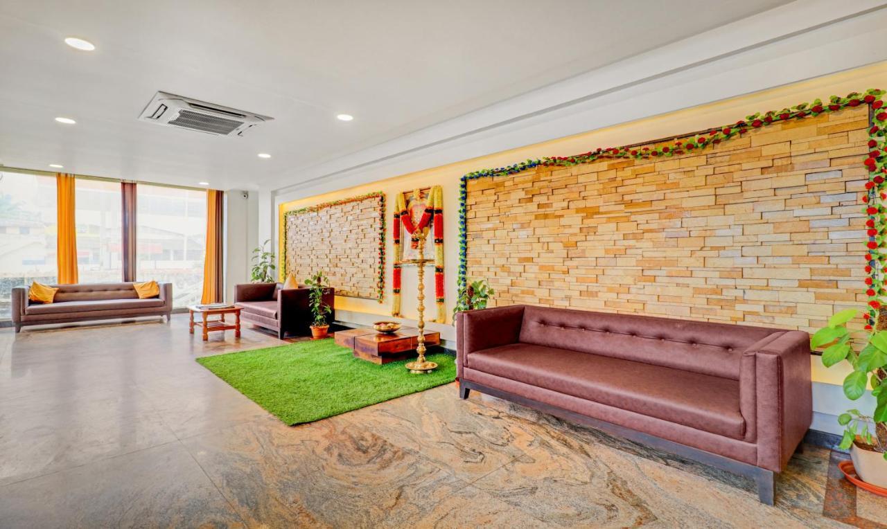 מלון Chikmagalūr Treebo Benaka Residency מראה חיצוני תמונה